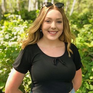 Meet your Posher, Kaitlyn